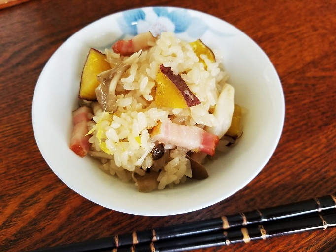 さつまいもとベーコンのおこわ.png