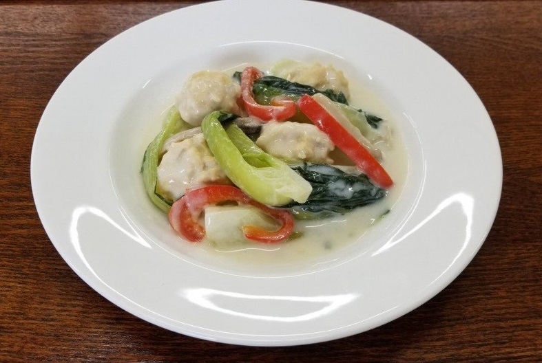 チンゲン菜鶏団子のクリーム煮.jpg