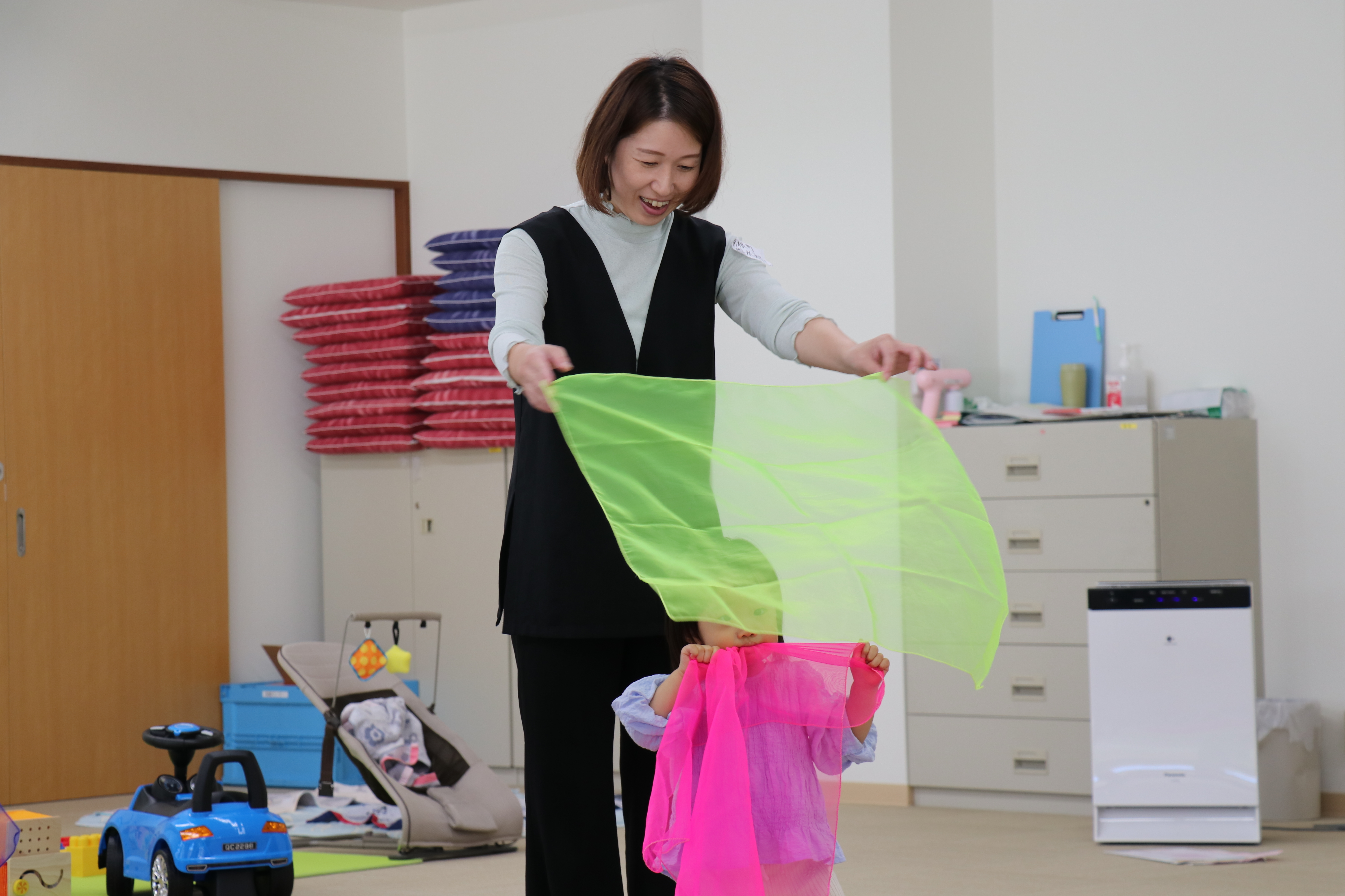 9色スカーフで遊ぼう_25789_marked.jpg