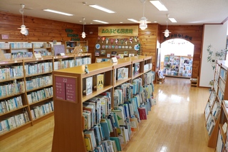 児童図書コーナー