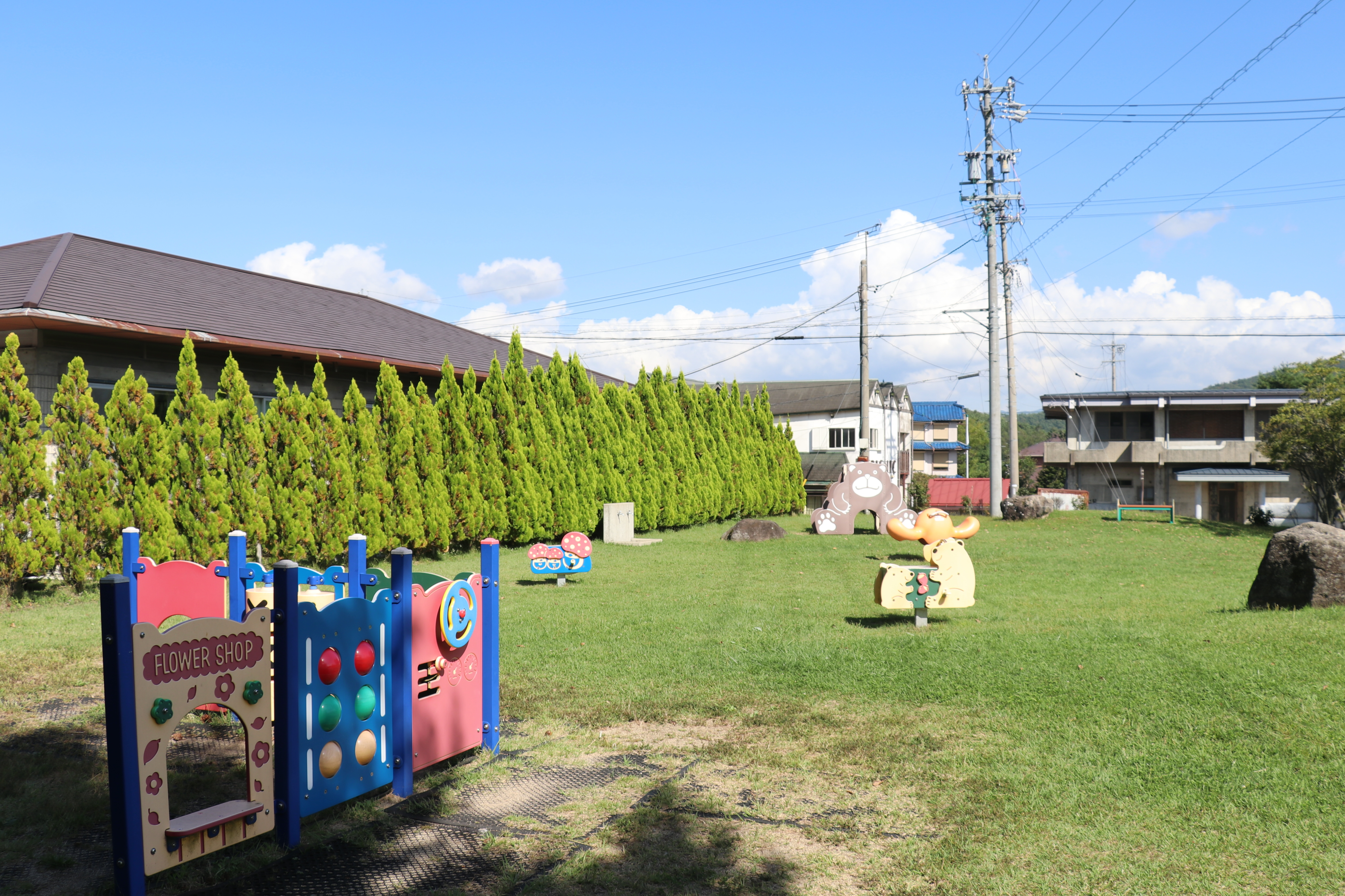 8ちびっ子用遊具.JPG